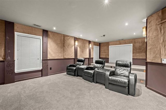 512 Oakbridge Drive, Douglasville, GA 30134