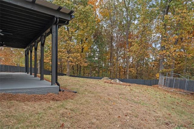 512 Oakbridge Drive, Douglasville, GA 30134