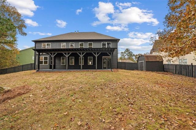 512 Oakbridge Drive, Douglasville, GA 30134