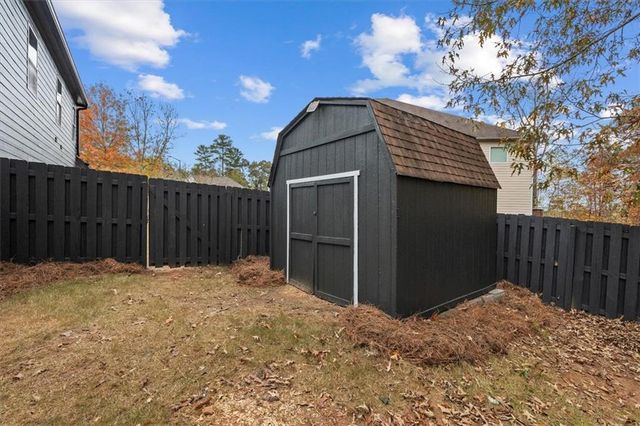 512 Oakbridge Drive, Douglasville, GA 30134