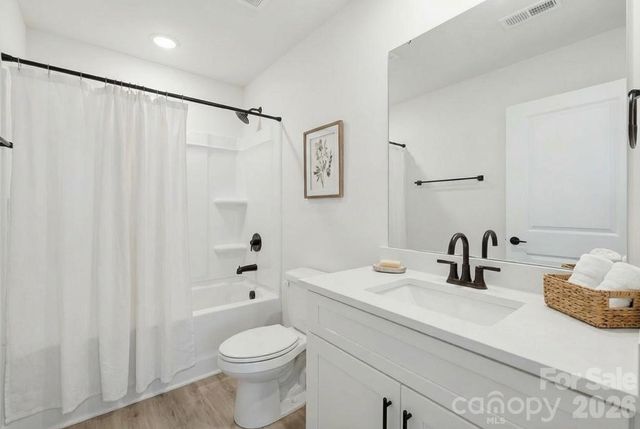 2332 Merts Way, Hudson, NC 28638
