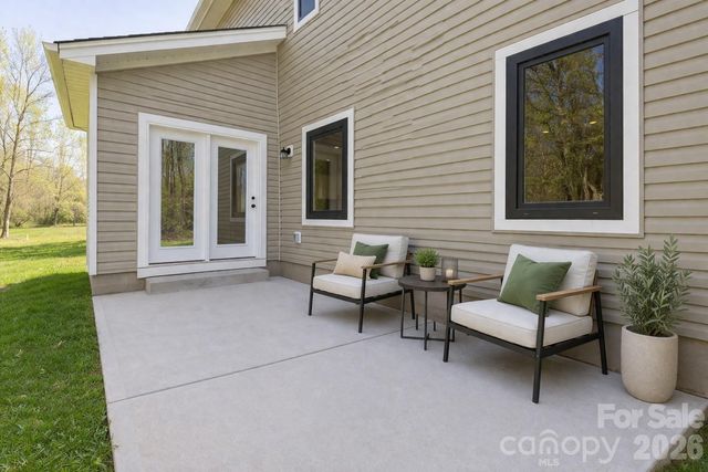 2332 Merts Way, Hudson, NC 28638