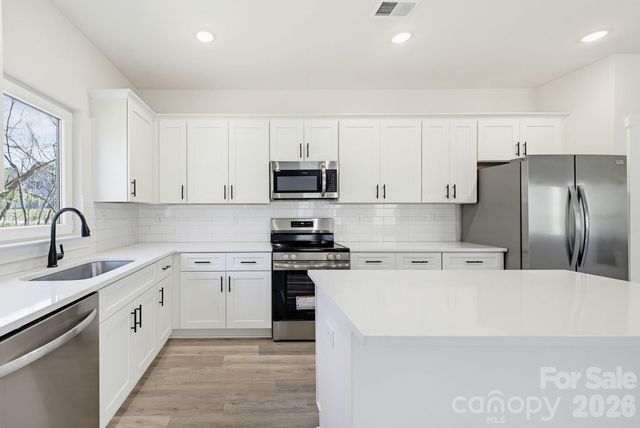 2332 Merts Way, Hudson, NC 28638