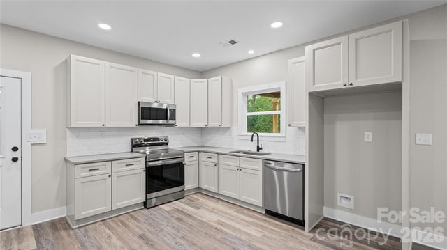 644 Roxboro Drive, Mount Gilead, NC 27306