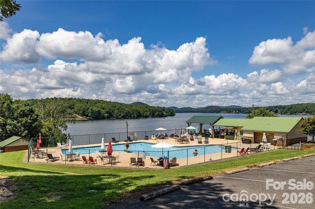 644 Roxboro Drive, Mount Gilead, NC 27306