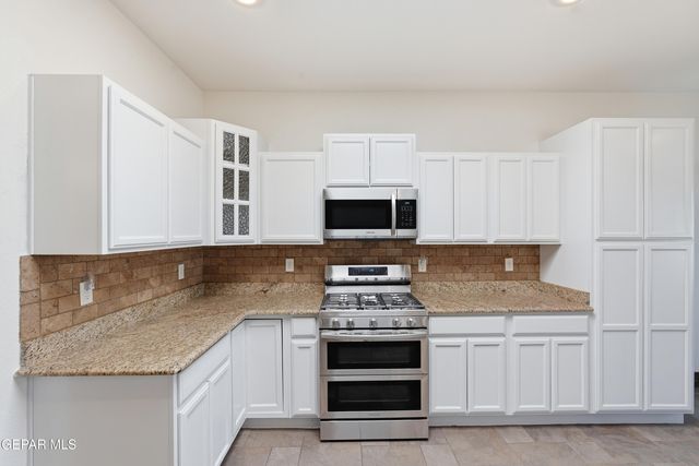 3056 CASCADE POINT Drive, El Paso, TX 79938