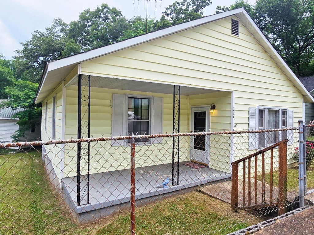 3938 Arkwright Street, Lupton City, TN 37351