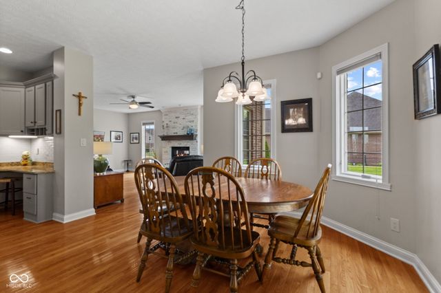 2418 Waterside Circle, Avon, IN 46123