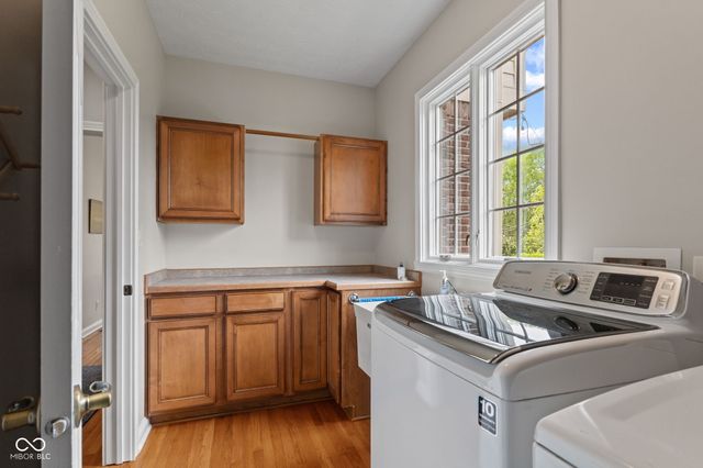 2418 Waterside Circle, Avon, IN 46123