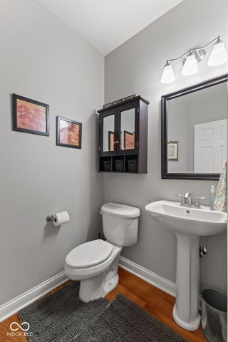 2418 Waterside Circle, Avon, IN 46123
