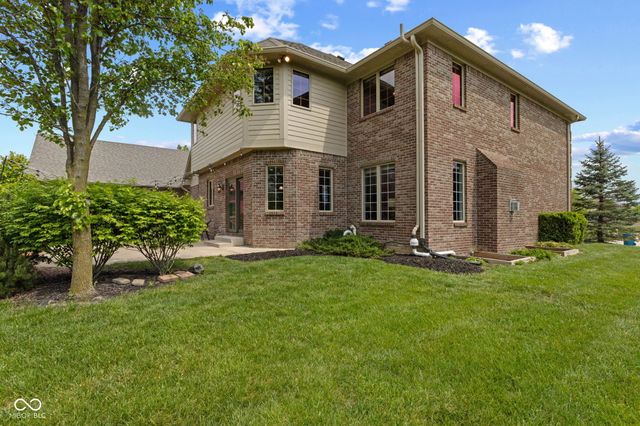 2418 Waterside Circle, Avon, IN 46123