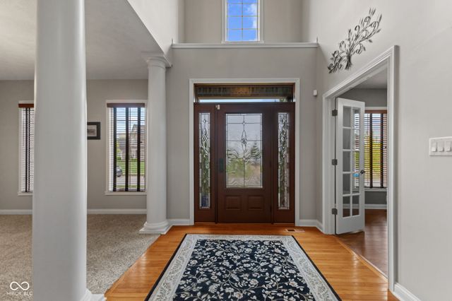 2418 Waterside Circle, Avon, IN 46123