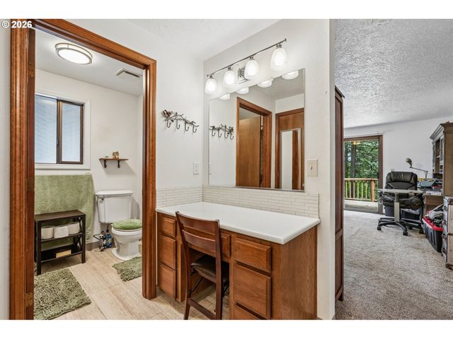 13620 Sw FERN St, Portland, OR 97223