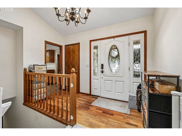13620 Sw FERN St, Portland, OR 97223