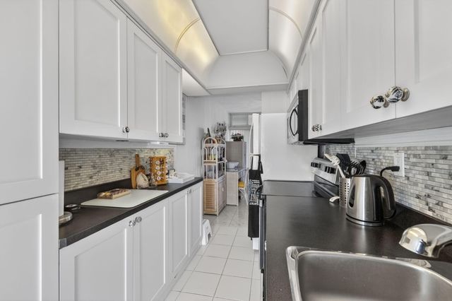 1221 Hillsboro Mile 23a, Hillsboro Beach, FL 33062