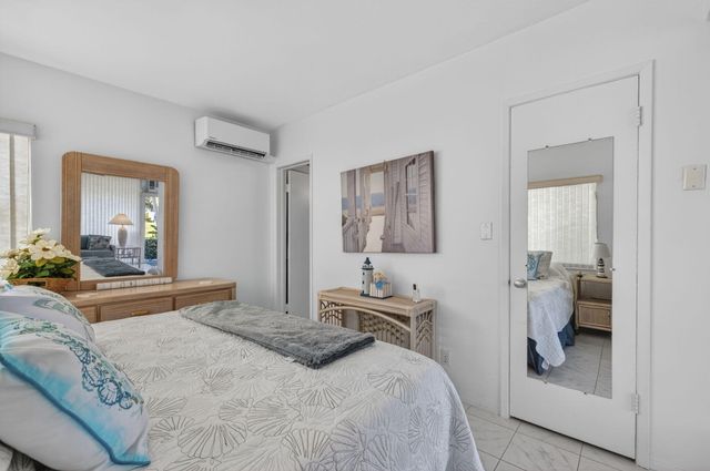 1221 Hillsboro Mile 23a, Hillsboro Beach, FL 33062