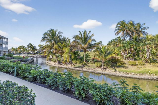 1221 Hillsboro Mile 23a, Hillsboro Beach, FL 33062