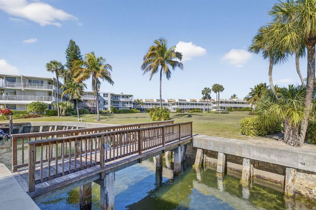 1221 Hillsboro Mile 23a, Hillsboro Beach, FL 33062