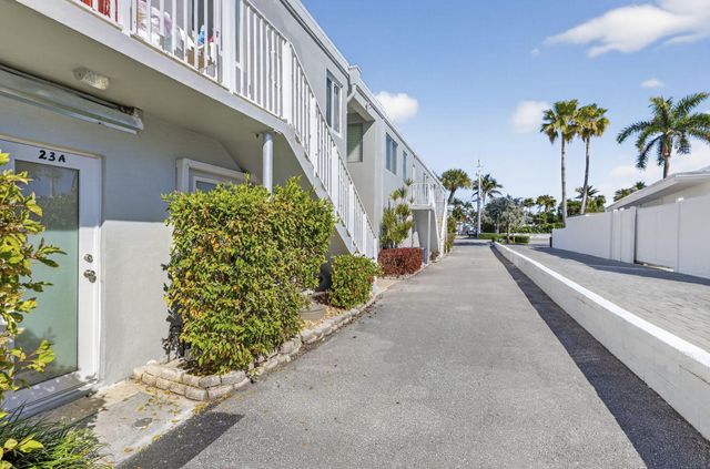1221 Hillsboro Mile 23a, Hillsboro Beach, FL 33062