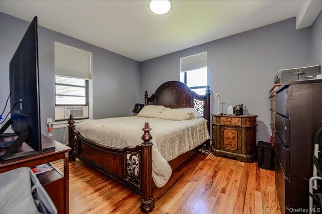 25 W Broadway 417, Long Beach, NY 11561