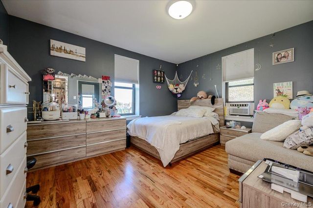 25 W Broadway 417, Long Beach, NY 11561