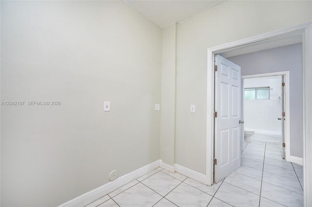 2750 NW 170th St, Miami Gardens, FL 33056