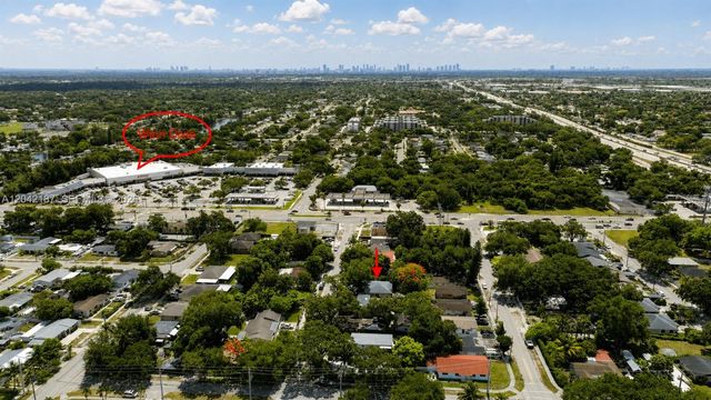 2750 NW 170th St, Miami Gardens, FL 33056