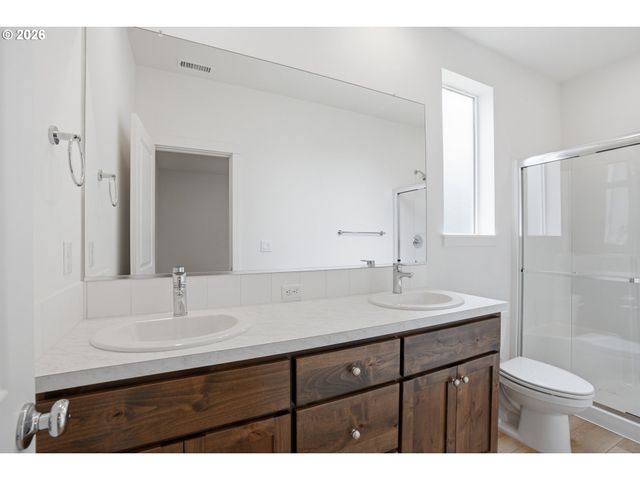 6204 Ne 43RD St, Vancouver, WA 98661