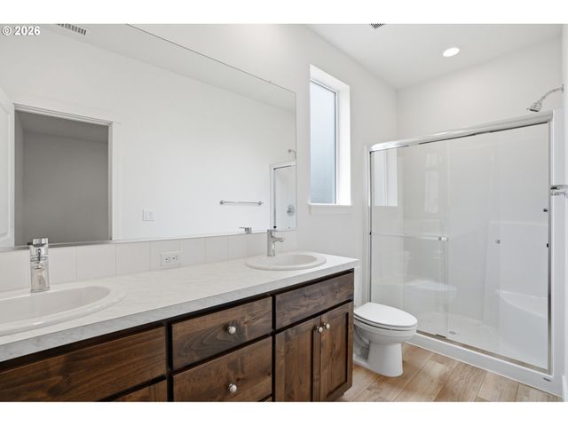 6204 Ne 43RD St, Vancouver, WA 98661