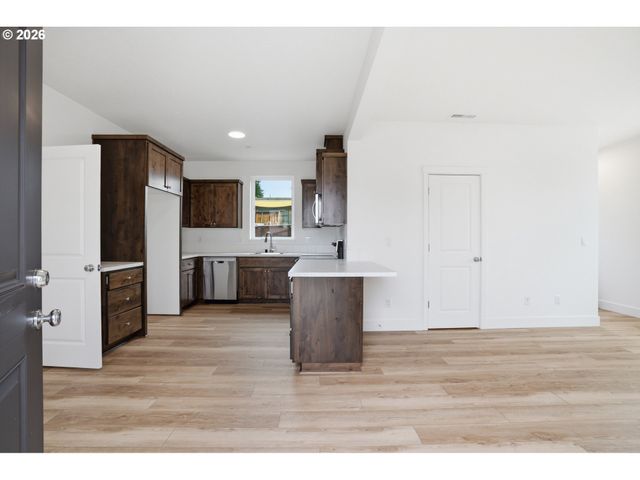 6204 Ne 43RD St, Vancouver, WA 98661