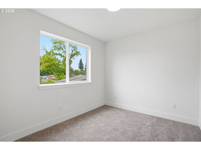 6204 Ne 43RD St, Vancouver, WA 98661