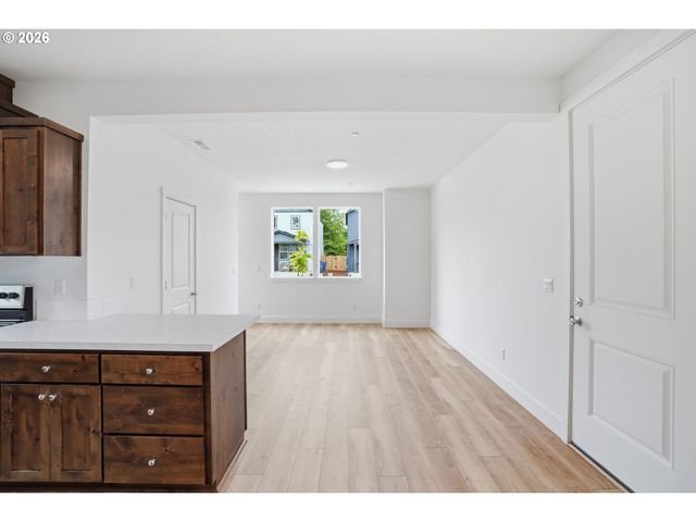 6204 Ne 43RD St, Vancouver, WA 98661