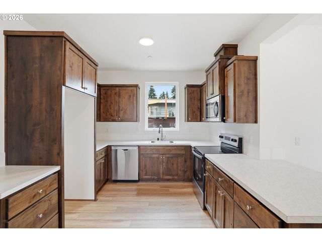 6204 Ne 43RD St, Vancouver, WA 98661
