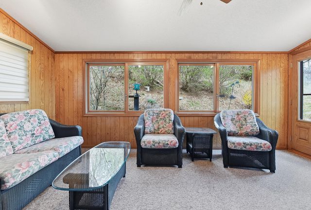 1020 ARBOR RIDGE Circle, Council Bluffs, IA 51503