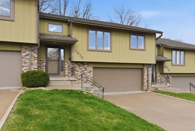 1020 ARBOR RIDGE Circle, Council Bluffs, IA 51503