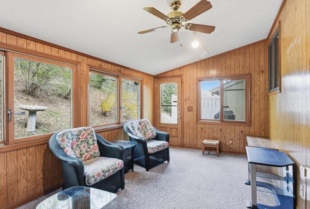 1020 ARBOR RIDGE Circle, Council Bluffs, IA 51503
