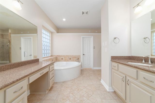 12527 Country Arbor Lane, Houston, TX 77041