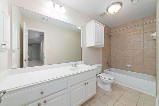 12527 Country Arbor Lane, Houston, TX 77041