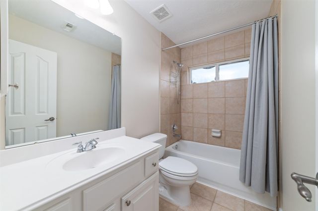 12527 Country Arbor Lane, Houston, TX 77041