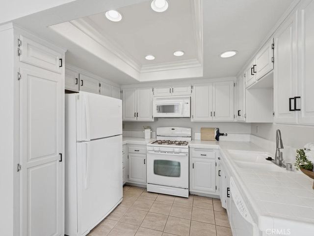 24302 El Pilar 103, Laguna Niguel, CA 92677