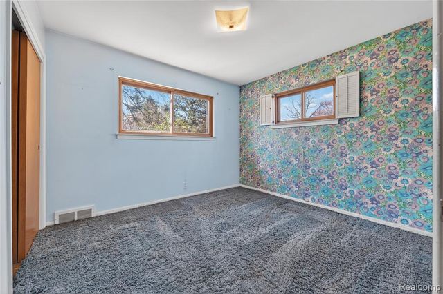 17198 Macarthur Street, Redford, MI 48240