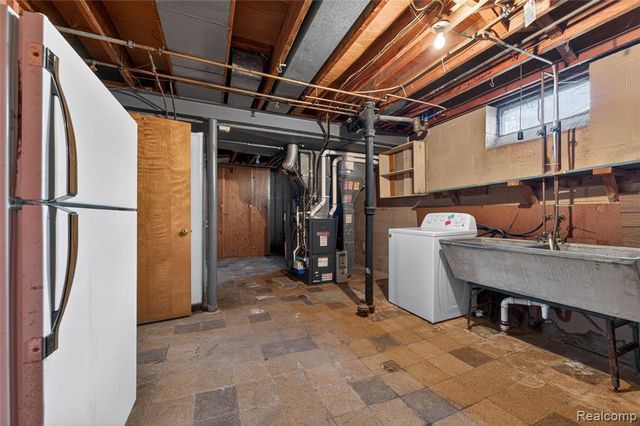 17198 Macarthur Street, Redford, MI 48240