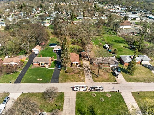 17198 Macarthur Street, Redford, MI 48240