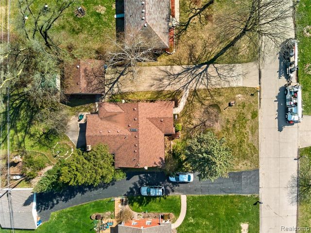 17198 Macarthur Street, Redford, MI 48240