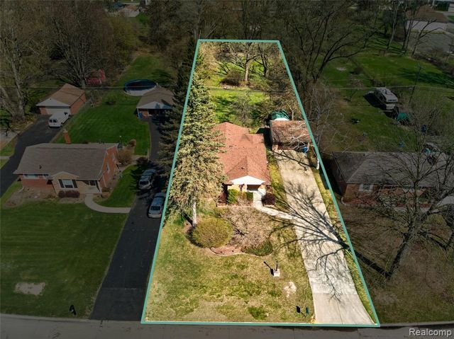 17198 Macarthur Street, Redford, MI 48240