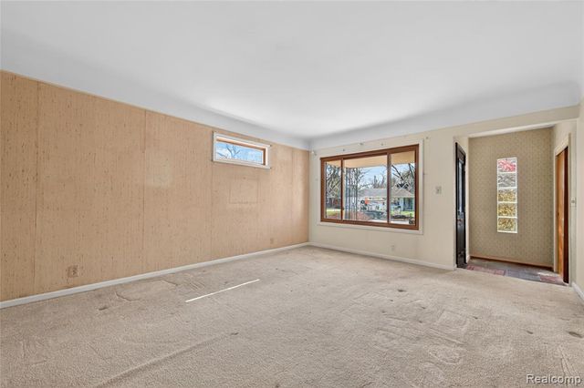 17198 Macarthur Street, Redford, MI 48240