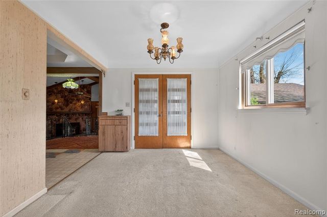 17198 Macarthur Street, Redford, MI 48240