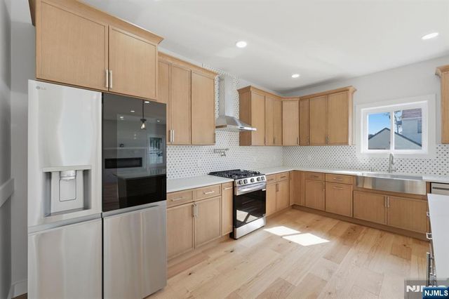 588 Maple Avenue, Saddle Brook, NJ 07663