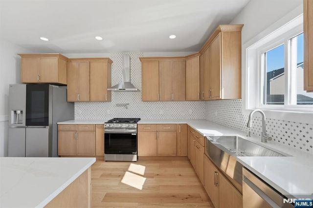 588 Maple Avenue, Saddle Brook, NJ 07663