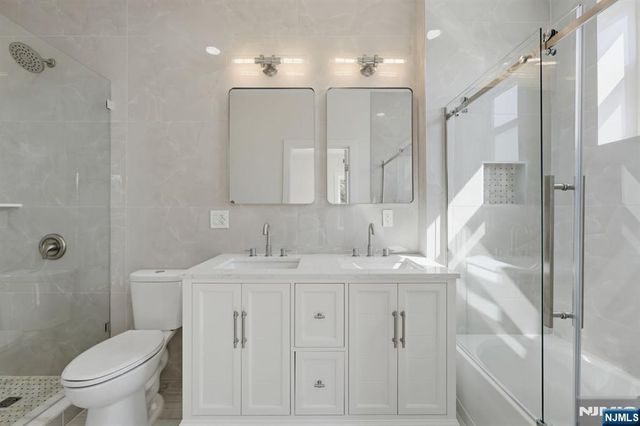 588 Maple Avenue, Saddle Brook, NJ 07663